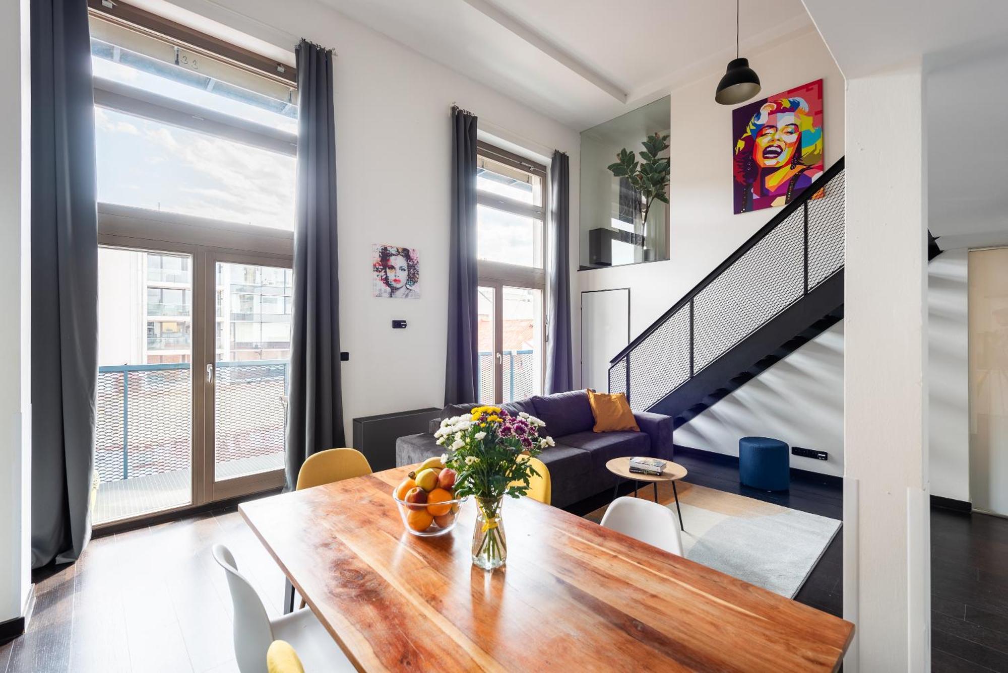 2-Level Apartments On Krizikova Near The Metro Prague Ngoại thất bức ảnh