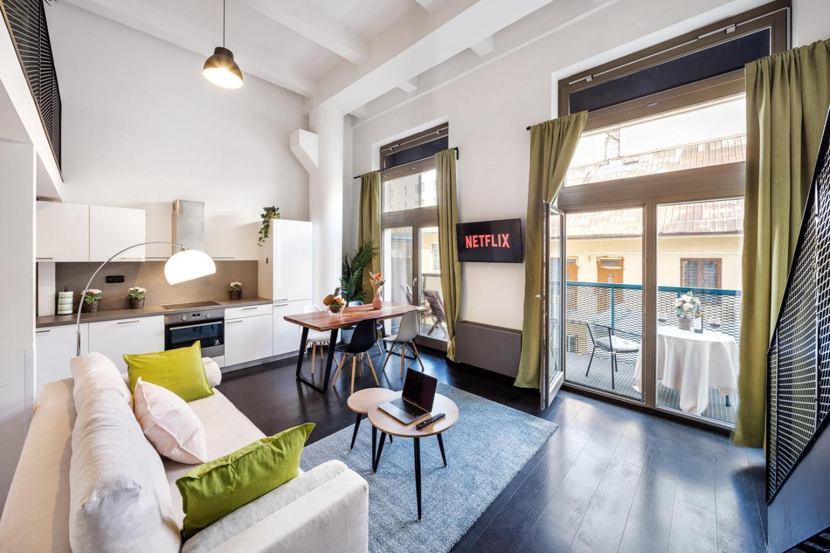 2-Level Apartments On Krizikova Near The Metro Prague Ngoại thất bức ảnh