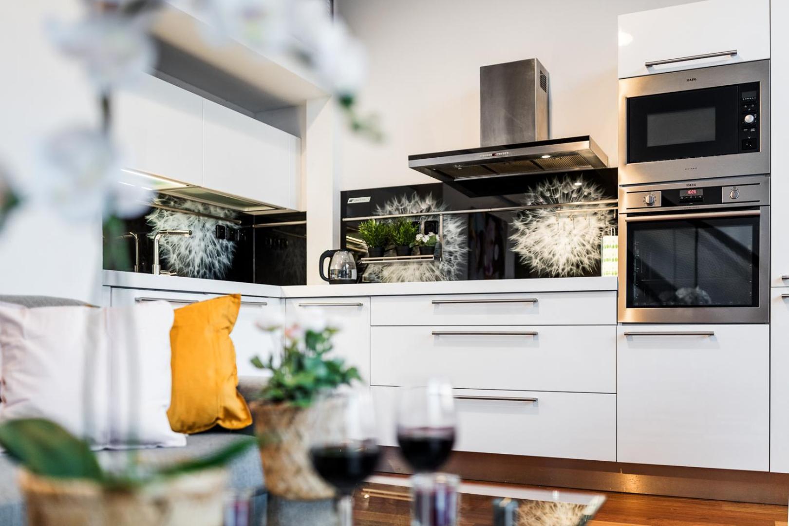 2-Level Apartments On Krizikova Near The Metro Prague Ngoại thất bức ảnh